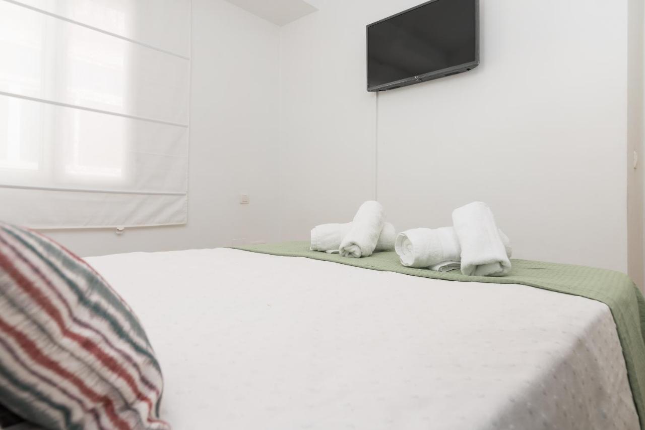 Precioso Apartamento Con Habitacion Separada En Centro Historico De Málaga Eksteriør bilde